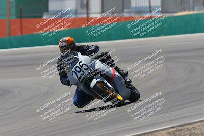 media/Apr-20-2025-AHRMA (Sun) [[393a79c373]]/Race/Group 8/Turn 4b/